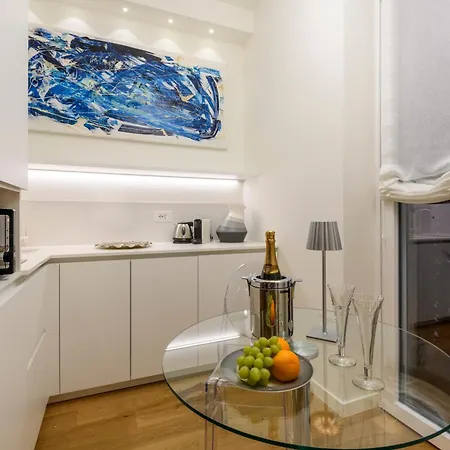 아파트 Gian Giacomo Mora, 13 Raffinato Monolocale In Centro *