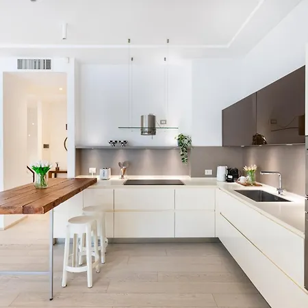 Easylife - - Poerio 31 - Porta Venezia *