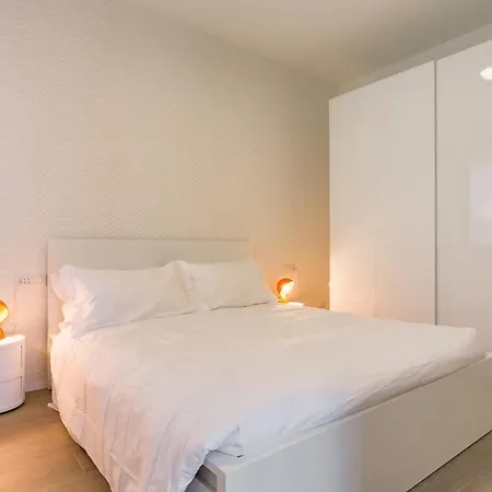 Loft B Cezanne 7 Con Terrazza Apartmán