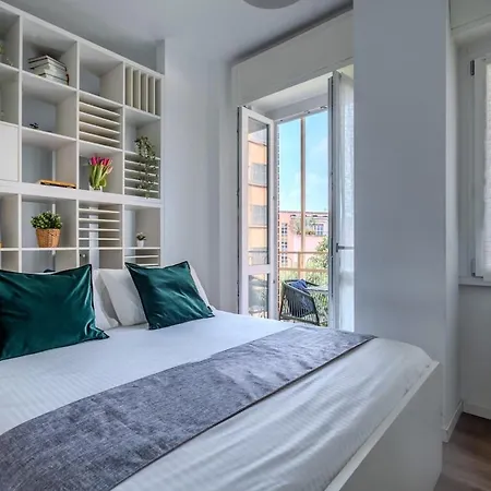 Station - Private Terrace, Netflix & Wi-fi Milano