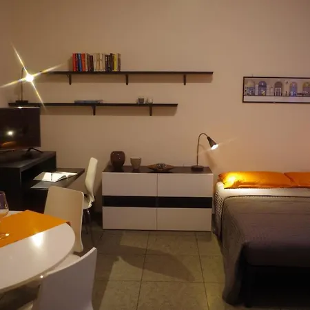 Apartment Da Vitto E Ale, A Casa Vostra