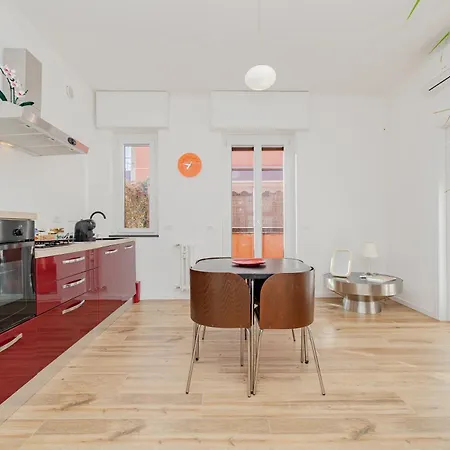 Modern One-bedroom With Terrace - Naviglio Martesana Milano