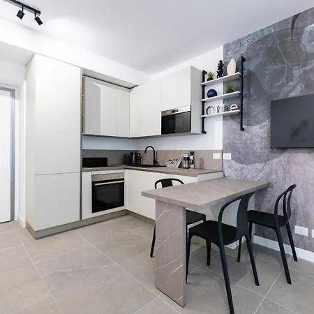 Lägenhet Parcheggio Gratuito - New 1bdr Con Terrazzo *