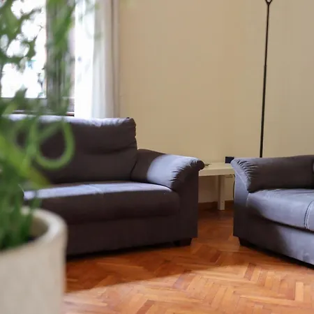 Montenero Living - * Milán