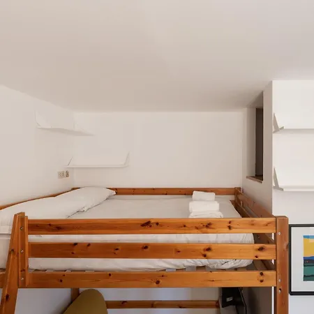 Guesthost - Corvetto Comfy Apartament Mediolan
