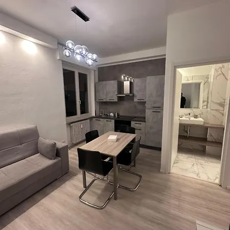 Superstudio - Station