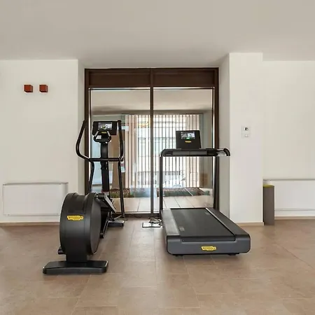 Luxury With Gym Near Citylife Metro Portello 아파트 밀라노