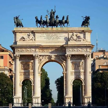 Mi Casa Arco Della Pace * Milão