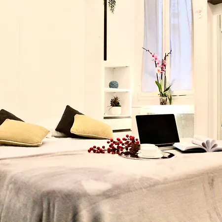 Cozy Among The Liveliest Street Of Isola Daire *