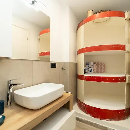 Spacious With Wifi And Ac شقة