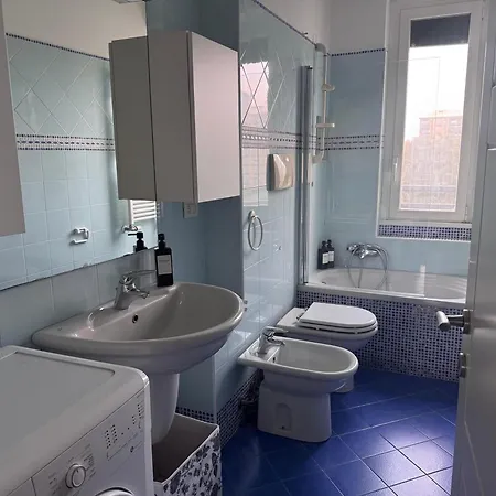 Appartement Urban - 10 Mins Citycenter - Milan