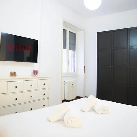 Navigli-metro-moda & Design District Ac & Self Check-in Apartament *