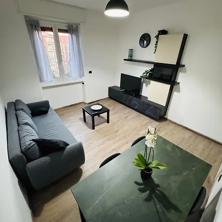 Corner House * Milano
