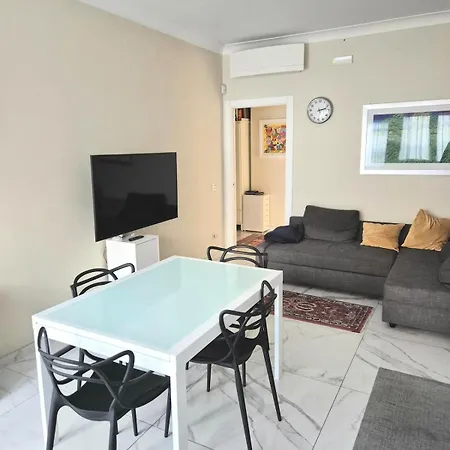 Arrivasti Stays, Spacious In Centre * Milánó