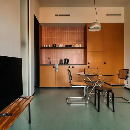 Just Urban Stays - Chic Retro 1Br Apartment -10 Min By Tram To Duomo