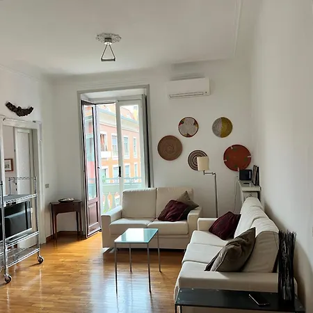 Isola Accogliente Apartman Milánó