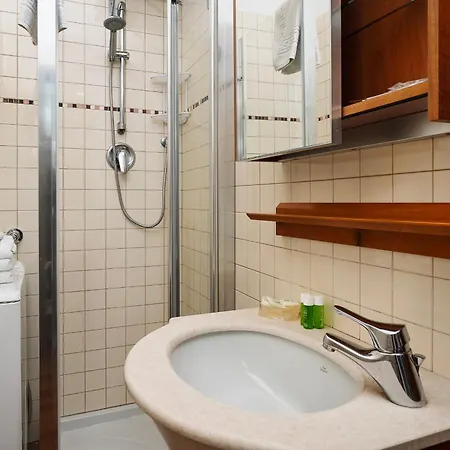 Nuovo - Stazione 50m - 3 Posti Letto *