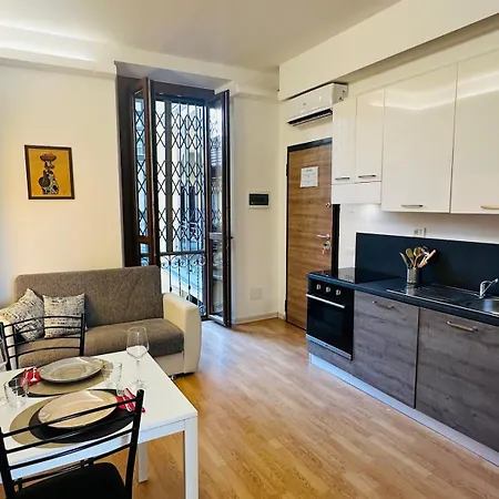 Sweet Home, Vercelli Apartamento Milán