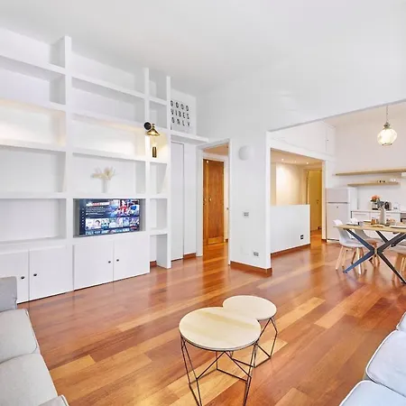 Porta Nuova Luxury 8 Minutes From The Duomo, With Ac And Wifi * Milán