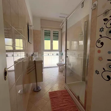 Cozy In Bovisa, Close To Tram Bus And Train