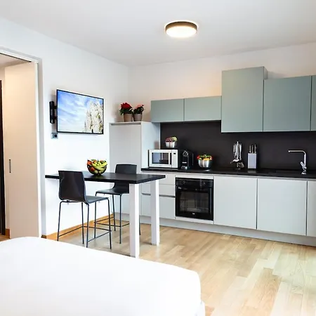 דירה Unit D With View And Terrace מילאנו
