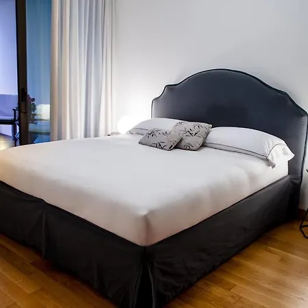 아파트 One-bedroom Unit G With Park View