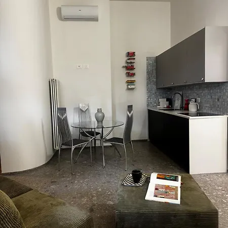 Apartament C L I N K E R H O U S E *