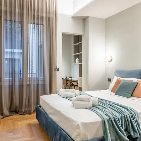 Luxury Modern Near Duomo - Exclusive & Apartment