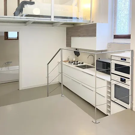 Flatsharing - Collegno 3 Level Loft
