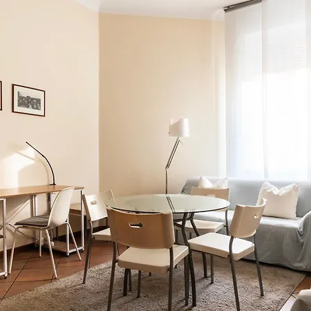 Youhosty - Compagnoni 8 Апартаменты *