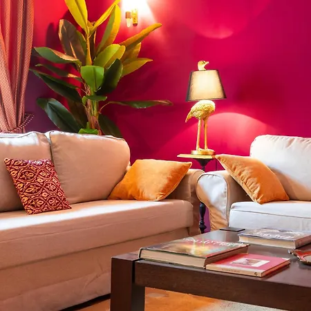 Apartament Duomo Elegant Retreat - Spacious 120 Sqm Up To 5 - 3 Min Walk To Duomo