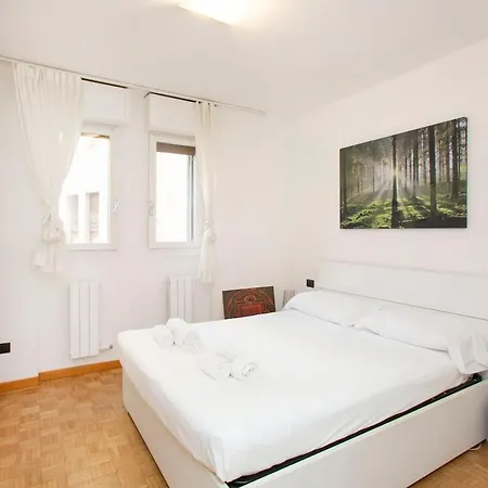 Appartamento Light Blue Home-sempione Park-metro M2-brera