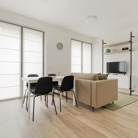 Guesthost - Modern In Moscova *