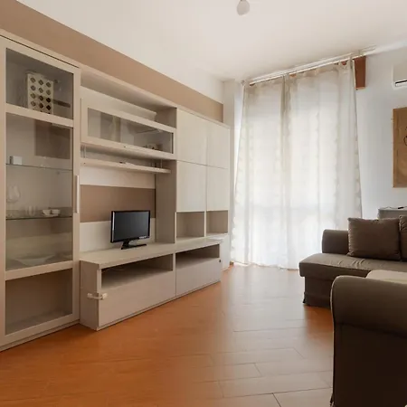 Guesthost - De Angeli Elegant Apartment *