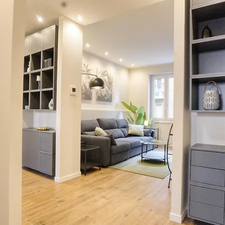 Darsena Contemporary - Spacious 2br A Few Steps From Centre Milán