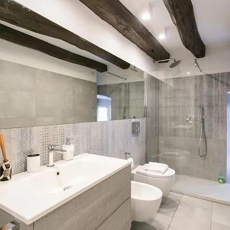 아파트 Navigli - Via Mortara 17