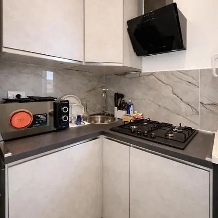 Apartment Accogliente A Ben Collegato