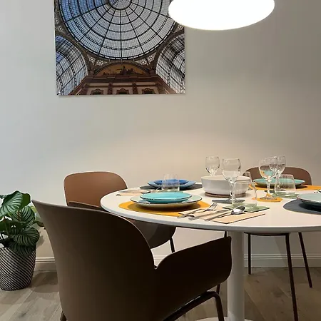 Premium Duomo Metro1, Comolake Trains11 Milano