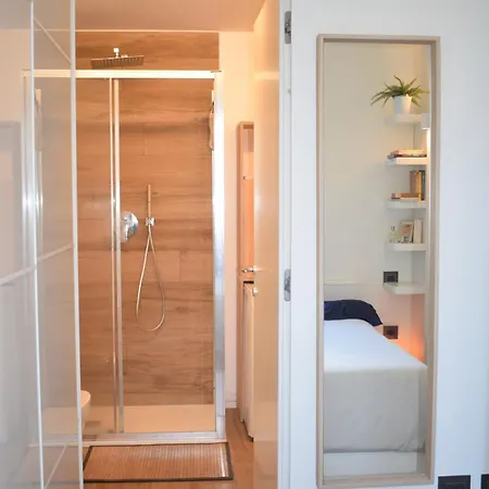 Apartamento Bilocale Comfort & Cozy A 1 Min Dalla Metro X Duomo Milão