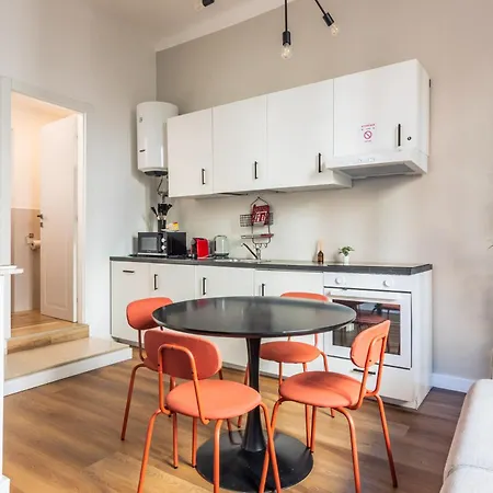 Apartment Citylife, Metro A 3 Min, 4 Posti, Comfort Wi-fi Milan