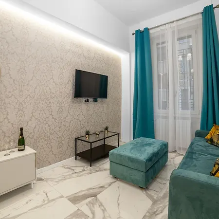 Bright '44' Cosy And Mediolan