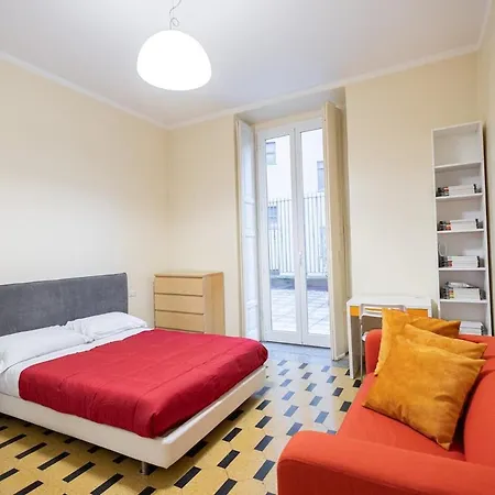 Apartamento The Large Terrace Between Duomo And Navigli District *