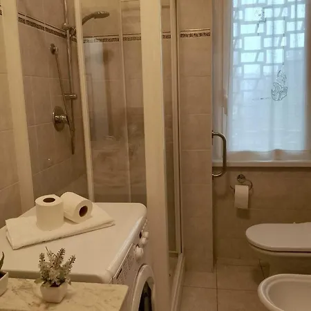 Apartment Urban Studio, A Modern In Milan