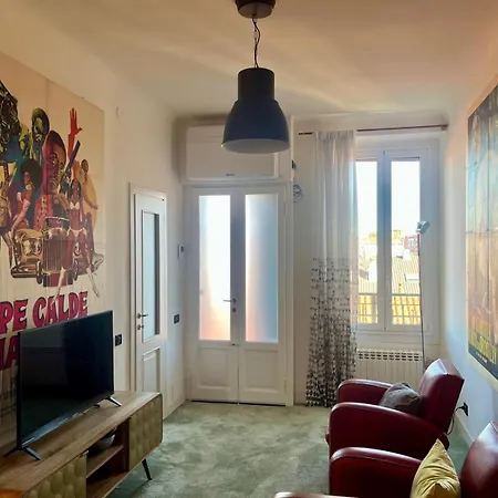 The Vintage Movie Naviglio Grande *