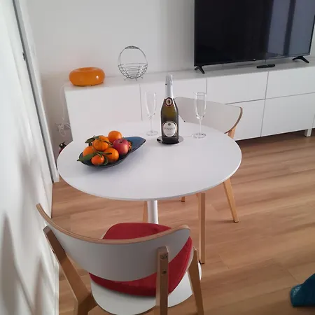 Emotion 20 E Sei A Casa In Centro! * Милан