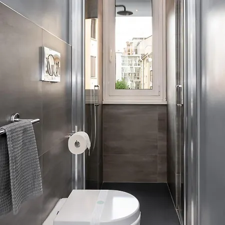 Modern Near Bocconi & Navigli דירה