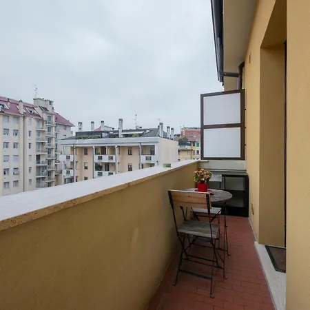 شقة I-host - Bright 1br With Balcony In *