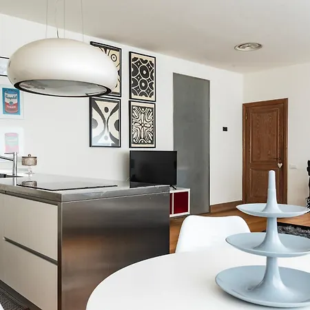 Youhosty - Broletto 37 Milano