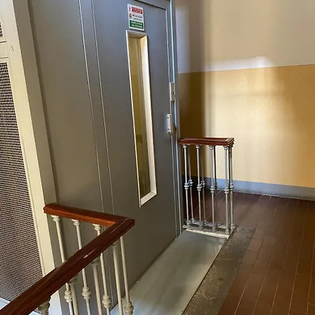 아파트 Comfortable And Convenient In Downtown