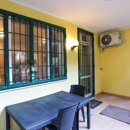 Open Space Con Veranda A Citta Studi 公寓